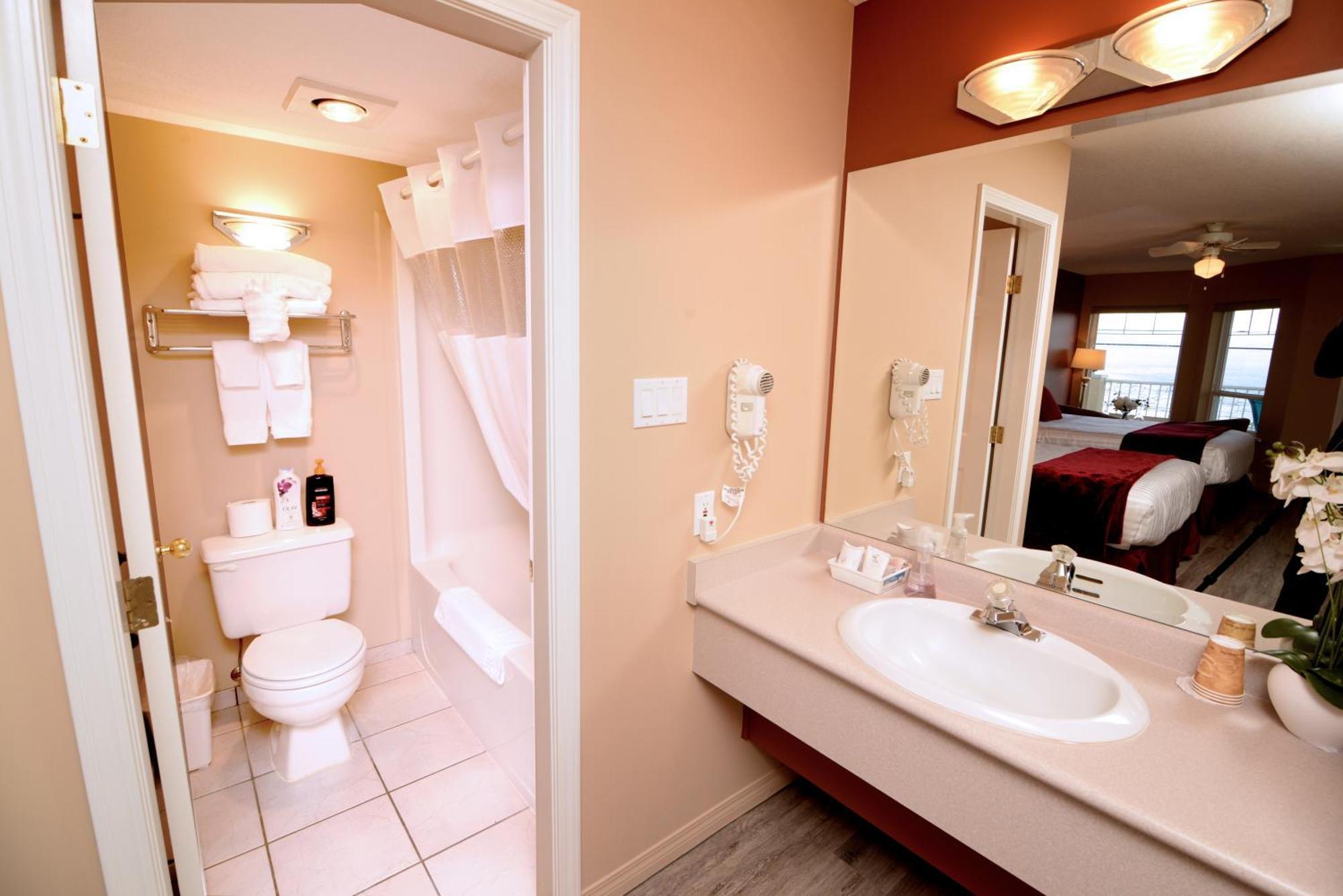 Casa Grande Inn Qualicum Beach Eksteriør bilde